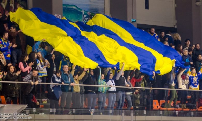 BRAȘOV. LNH. Start entuziasmant pentru „lupi”. Vasile Andrei, 16 ani, a debutat cu gol la Corona Brașov 1 sim-5698.jpg