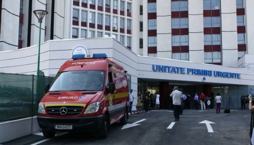 IMPACT FATAL. Un şofer a murit la spital, după o coliziune frontală între autoturisme 1 spitalul-universitare.jpg
