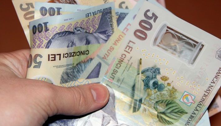 BRAŞOV. Daune morale de 10.000 de lei, într-un dosar de lovire sau alte violenţe 1 bani_2.jpg
