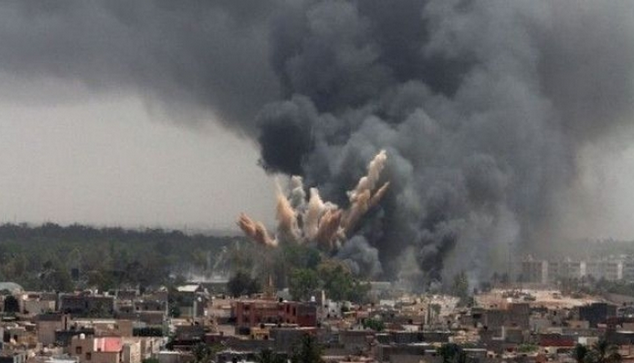 ULTIMA ORĂ. INEVITABILUL S-A PRODUS. Aviația rusă a bombardat o bază militară a rebelilor sirieni în care se aflau și agenți ai CIA 1 bombardament.png