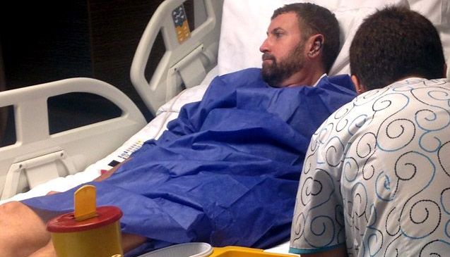 Cătălin Botezatu, operat de urgenţă 1 botezatuoperatie.jpg