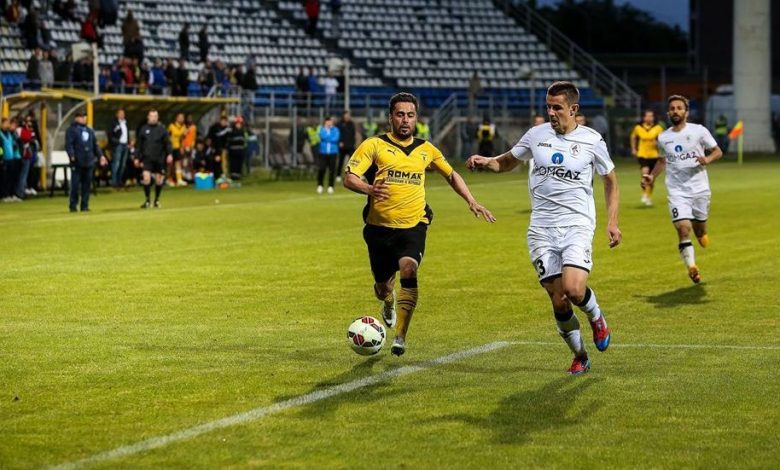 FC BRAȘOV - GAZ METAN. Tensiuni mari la echipa Mediașului!!! Fanii i-au cerut demisia președintelui Horoba!!! 1 buga_2.jpg
