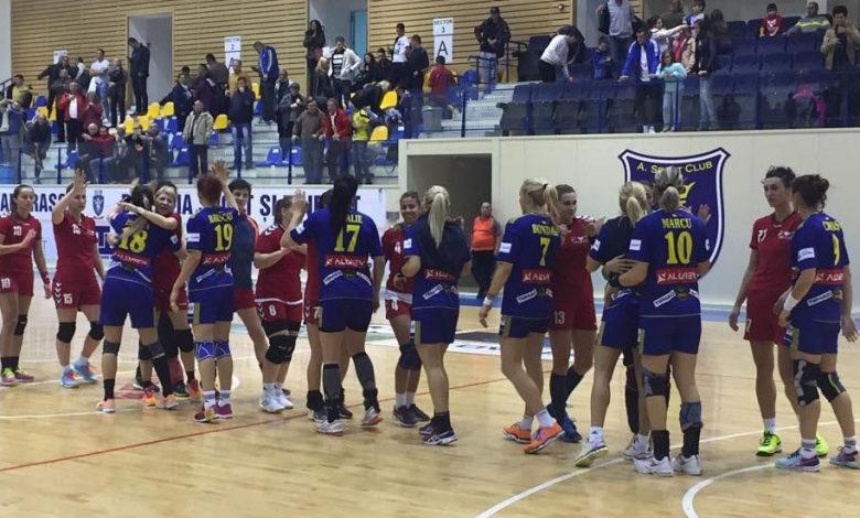 CORONA BRAȘOV. Conducerea executivă își ascunde lipsa de profesionalism în dosul unui comunicat de presă aiuritor!!! 1 coronahandbal_8.jpg