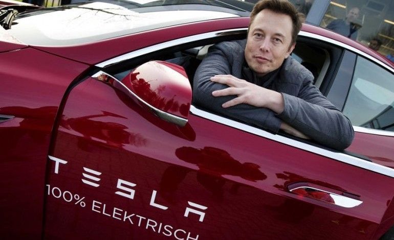 Tesla „tamponează” destul de bine Apple-ul 1 elon-musk-770x472.jpg