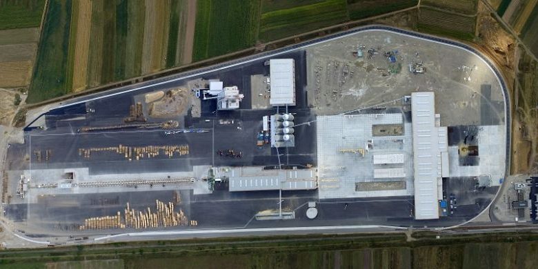 Holzindustrie Schweighofer se apără de acuzaţiile ecologiştilor 1 fabricahsdelarecicovasna.jpg