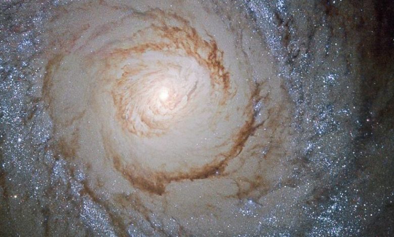NASA a publicat o imagine cu o galaxie din constelația Canes Venatici 1 hubble-friday-102315.jpg