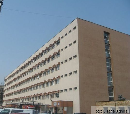 BRAŞOV. Bolnavii de hepatită C sunt puşi pe drumuri şi la cheltuială 1 img-3061_2.jpg