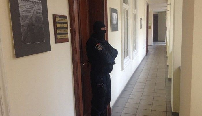 Procurorii DNA au descins la Primărie! Se verifică documentele Direcţiei Tehnice 1 mascatusa.jpg