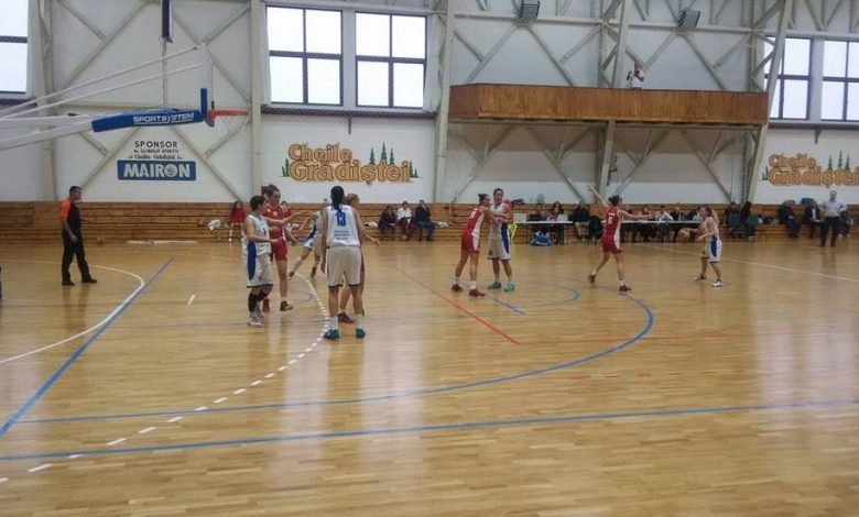 BRAȘOV. Olimpia CSU, victorie la scor în meciul cu Rapid 1 olimpia-rapidsf3-1.jpg