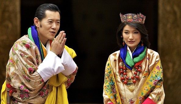 Cei mai sexy lideri politici! Ponta pe locul... 1 regelebhutanului.jpg