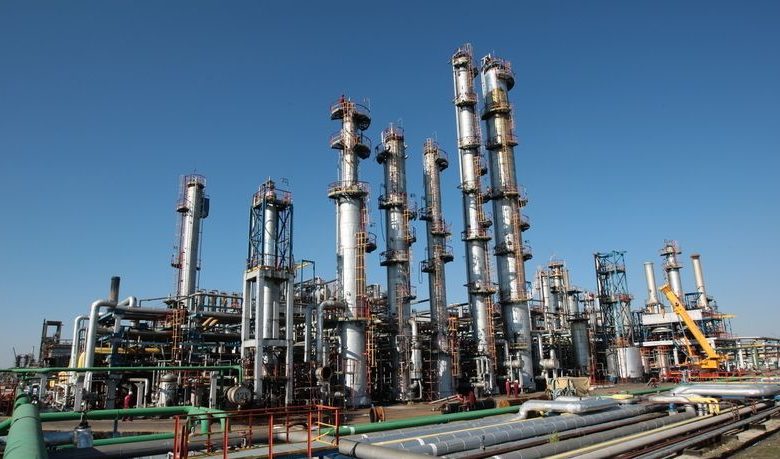 România ar putea vinde în 2016 o participație din cea mai mare rafinărie a țării 1 rompetrol2.jpg