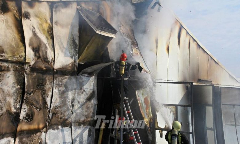 Incendiu la un service auto pe DN 1 1 servicefoc.jpg