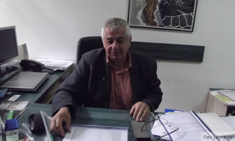 BRAŞOV. Ce sancţiuni riscă profesoara care a lovit un elev 1 vijoli3.jpg