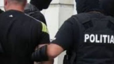 Patru membri ai unei reţele de proxenetism au fost reţinuţi 4 9_27.jpg