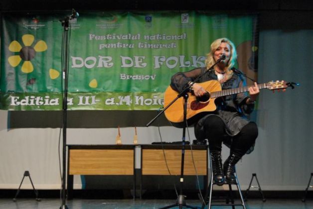 BRAŞOV. Laureaţii Festivalului „Dor de Folk” 1 Maria Gheorghiu folk_198468.jpg