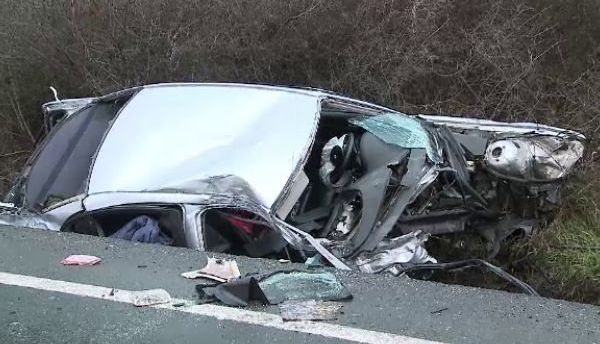 Tânăr MORT într-un accident petrecut pe DN 7! A intrat cu bolidul într-o autoutilitară 1 accidentarad_10.jpg