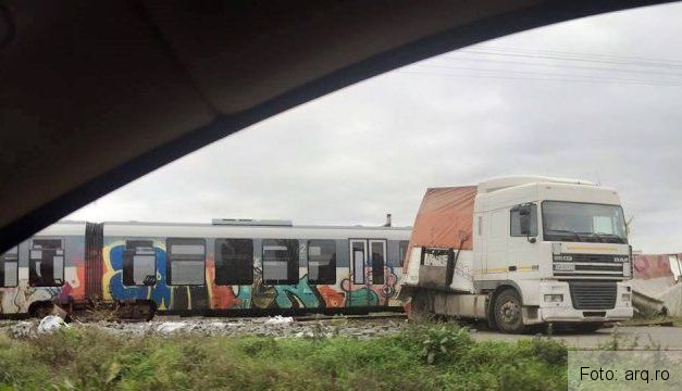 accidentferoviararad.jpg