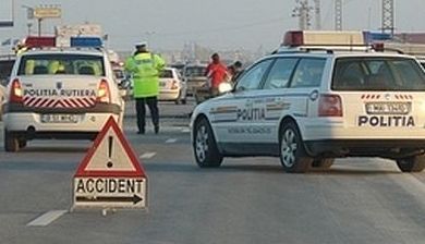 Reţinut pentru un accident de acum doi ani şi jumătate! Ar fi mutat la volan o victimă ce a murit ulterior 1 accidentsemn_4.jpg