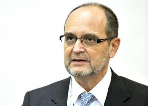 Noi reguli pentru doctorate! 1 adriancuraj.jpg