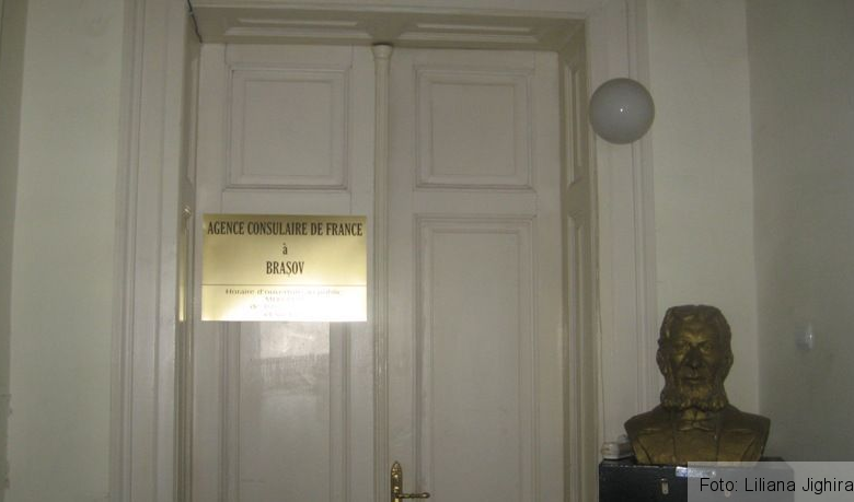 BRAȘOV. Astăzi, moment de reculegere la Consulatul Franței 1 aliantafrancezaconsulat4.jpg