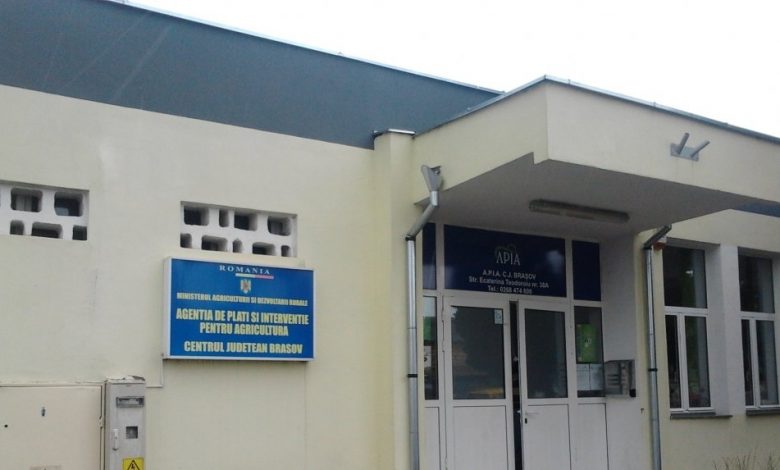 Brașov. APIA aruncă agricultura în șanț 1 apia.jpg