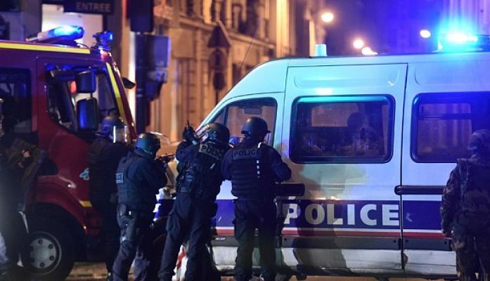 Paşaportul sirian găsit în atentatele din Paris ar fi al unui soldat ucis acum câteva luni 1 atentatparis.jpg