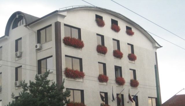 BRAȘOV. Biletele la băi se dau pe bază de card de sănătate 1 casadepensii.jpg