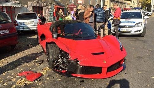 Și-a bușit Ferrari-ul nou-nouț!!! Cât a costat bolidul?! 1 ferrari_2.jpg