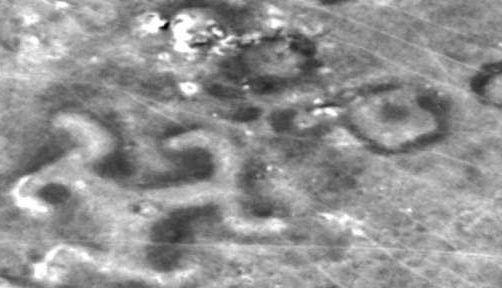UAU. Forme geometrice ciudate în Kazahstan!!! NASA e interesată... 1 kaza.jpg