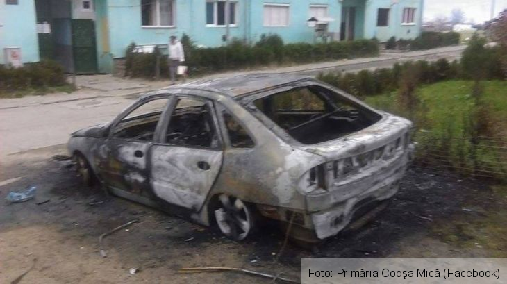 Autoturism transformat în scrum, la Mediaş! (FOTO) 1 masina scrum 3_198894.jpg