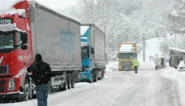 Restricţie de tonaj între Câmpulung şi limita cu judeţul Braşov 1 tonaj-restrictii.jpg