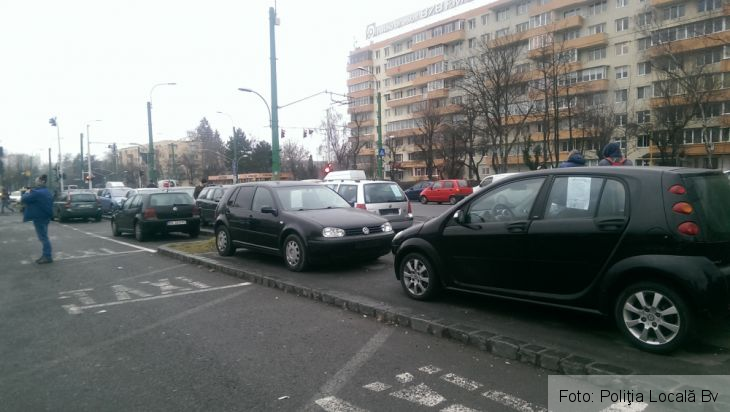 BRAŞOV. Poliţia locală, în „război” cu cei care-şi vând maşinile în locuri nepermise 1 IMAG4023_201040.jpg