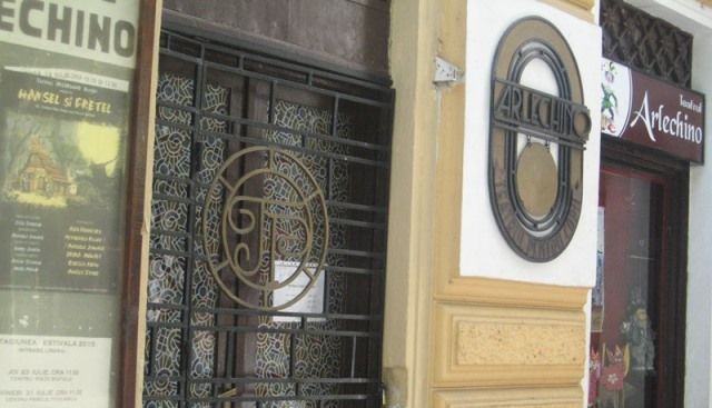 BRAȘOV. Schimbări în programul Teatrului „Arlechino” 1 arlechinonou.jpg