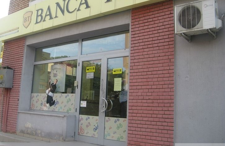 BRAȘOV. Program special și la bănci 1 banca_2.jpg