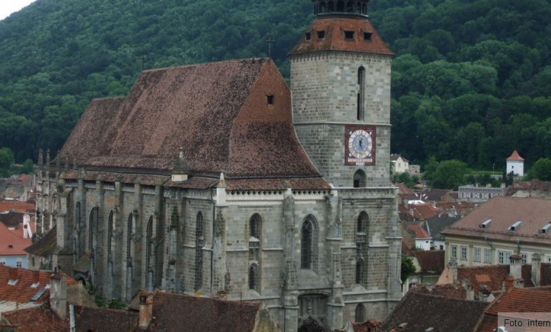 biserica-neagr-braov.jpg