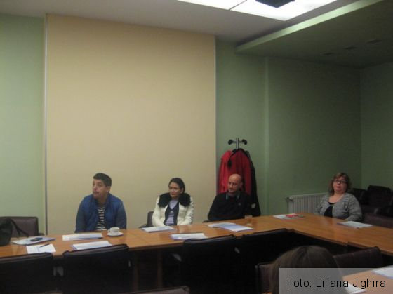 conferinta proiect romi Tarlungeni A doua sansa (10)_201115.