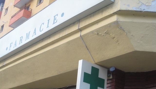 BRAȘOV. Linii de gardă la spitale și farmacii non-stop 1 farmacie.jpg