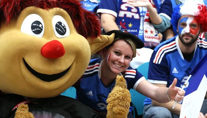 Franța, locul 7 la Mondialul de handbal feminin 1 franta.jpg