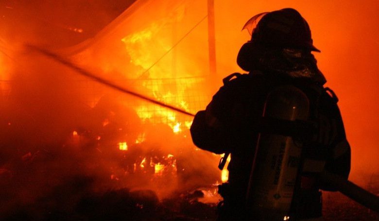 Incendiu la o vulcanizare! 1 incendiunoaptea_2.jpg