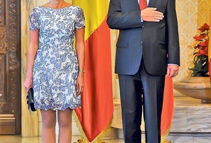 Ce fac de „Rev” șeful statului și soția sa? 1 klaussicarmeniohannis.jpg