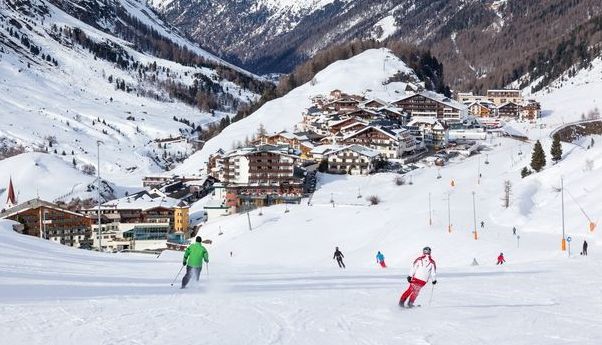 Valea Prahovei şi Transilvania, destinaţiile preferate de români pentru petrecerea Sărbătorilor de iarnă 1 munte_3.jpg