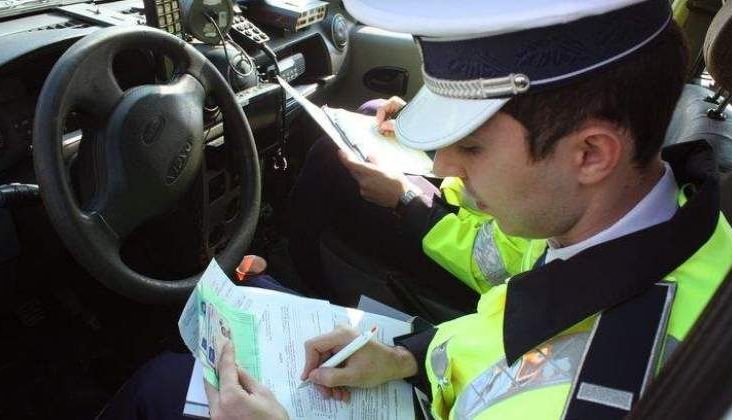 BRAŞOVEAN cercetat pentru permisul de conducere falsificat pe care l-a prezentat poliţiştilor 1 permisconducere.jpg