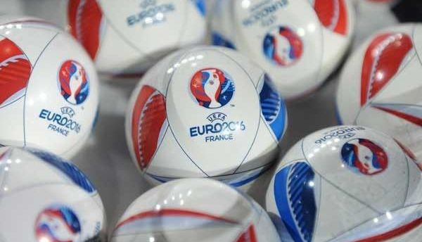 Franța - România, meciul care va deschide Euro 2016. LIVETEXT. Tragerea la sorți a grupelor 1 tragere.jpg