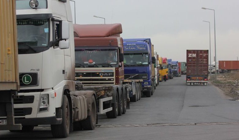 Transportatorii protestează! Au mai multe solicitări 1 transportatori.jpg