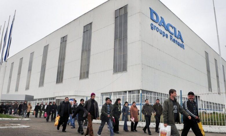 Câte concedieri va face Uzina Dacia în 2016? 1 uzina-dacia.jpg