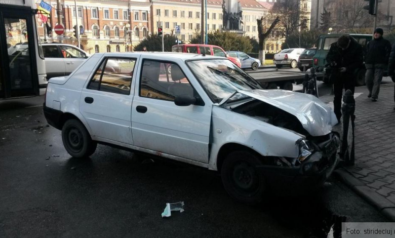 O maşină de poliţie s-a izbit de autospeciala pompierilor! 1 accidentprefectura_2.jpg