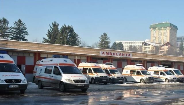 BRAȘOV. Harghiteanul împușcat a fost transferat de urgență 1 ambulantabrasov.jpg