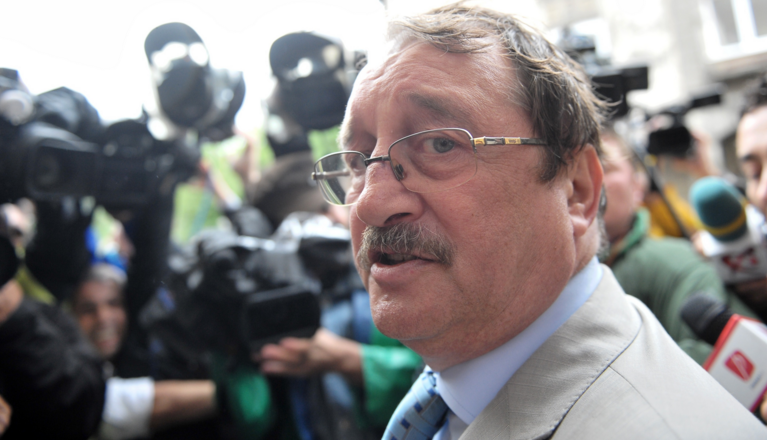 ULTIMA ORĂ. Mircea Băsescu, condamnat la patru ani de închisoare cu executare 1 bsescum.png