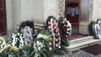 coroanenmormntarebrenciu.jpg