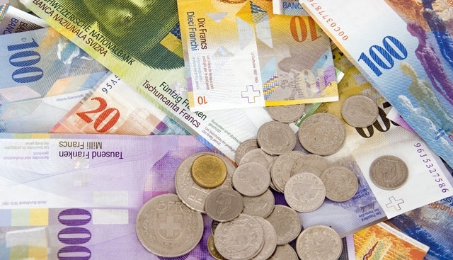 Prognoză. Francul elvețian ar putea să se deprecieze ușor în 2016 1 franculelvetian.jpg